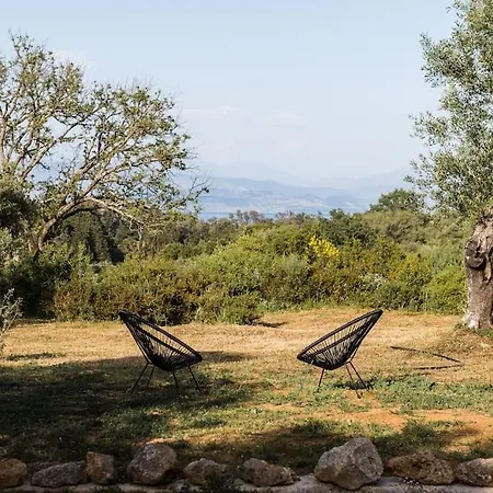度假居 The Wild Cyclamen Stone House And Estate In