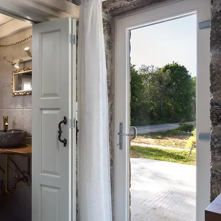 度假居 The Wild Cyclamen Stone House And Estate In 达西亚